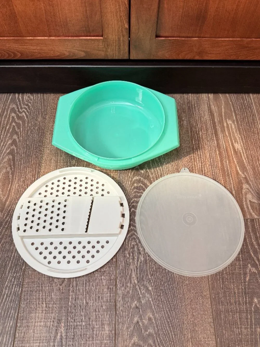 Vintage Tupperware Cheese Grater with Lid